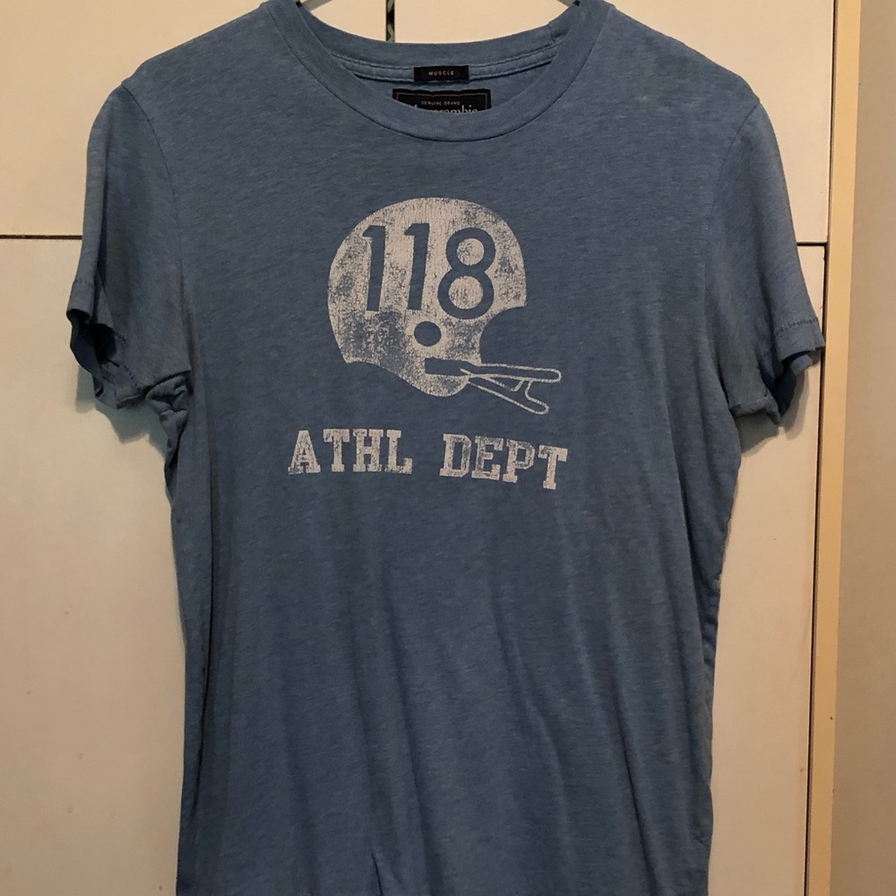 Abercrombie & Fitch muscle/slim fit shirt